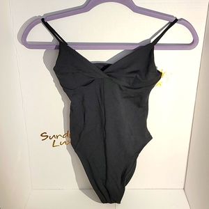 Good American snap bottom one peice